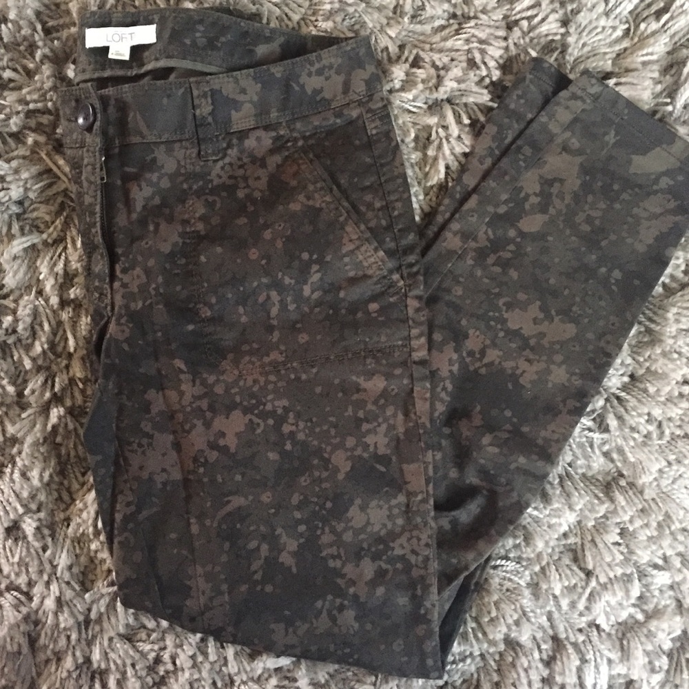 LOFT Camouflage Julie Pant